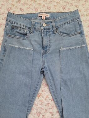 Lucky Brand Light Blue Skinny Jeans with Subtle Distress